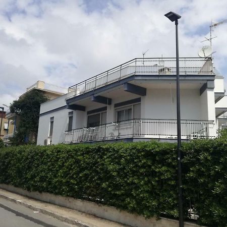 Cento Passi Dal Mare Apartment Gaeta Luaran gambar