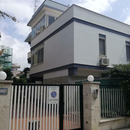Cento Passi Dal Mare Apartment Gaeta Luaran gambar