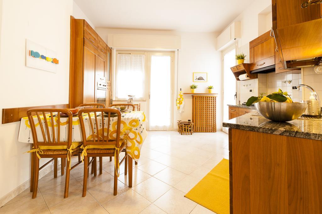 Cento Passi Dal Mare Apartment Gaeta Bilik gambar