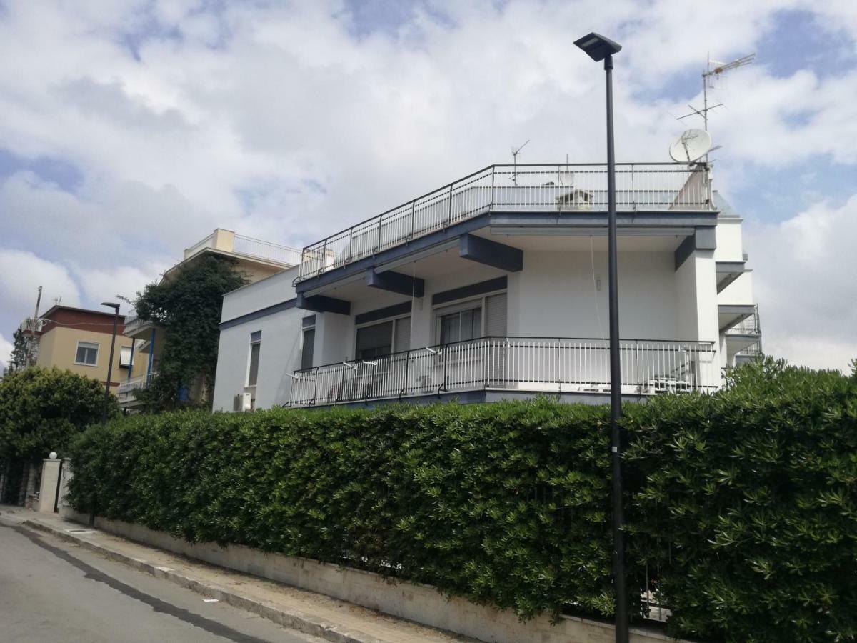 Cento Passi Dal Mare Apartment Gaeta Luaran gambar